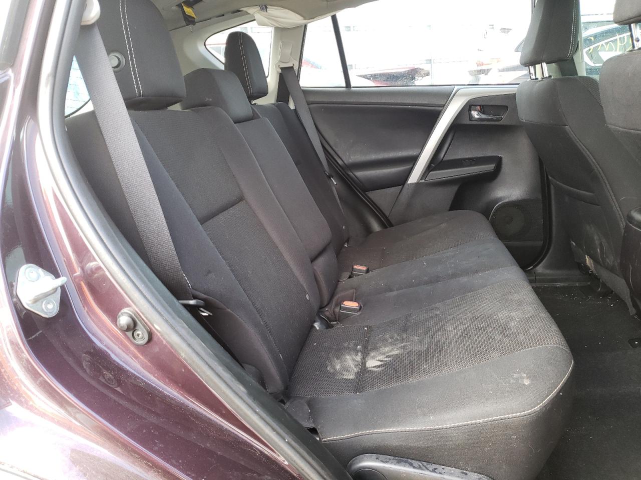 Photo 6 from auction – 2016 TOYOTA RAV4 XLE with VIN 2T3RFREVXGW465597