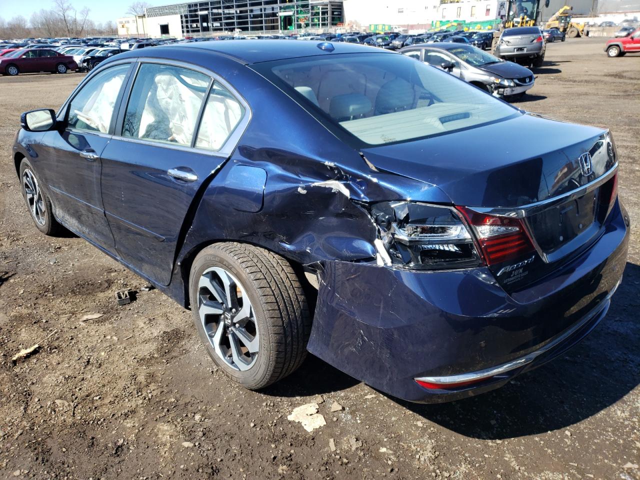 Photo 3 from auction – 2016 HONDA ACCORD EX with VIN 1HGCR2F75GA200719
