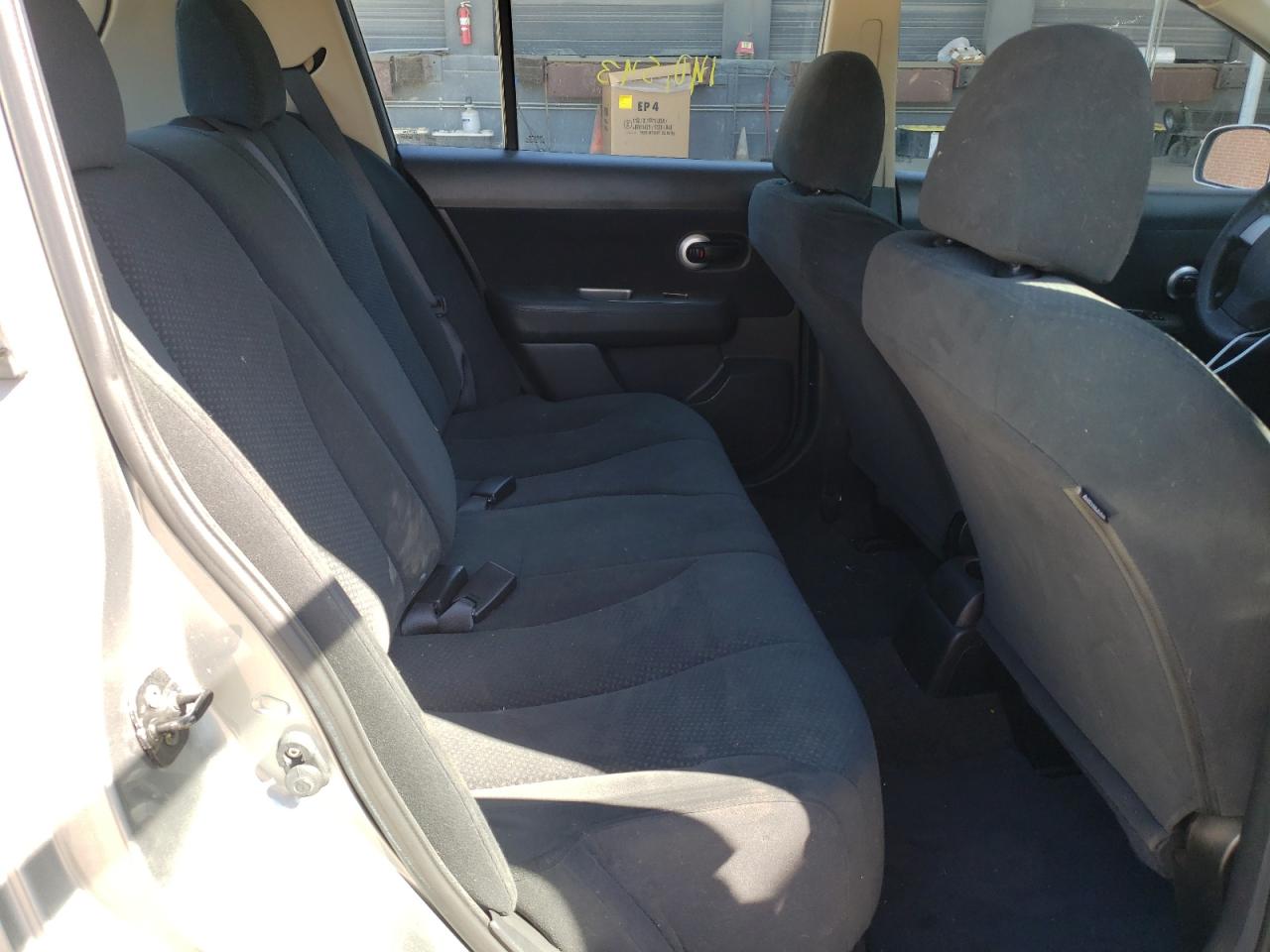Zdjęcie 6 z aukcji – 2011 NISSAN VERSA S z VIN 3N1BC1CP9BL414126