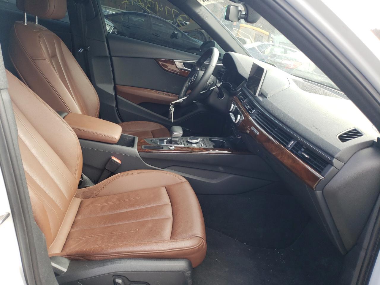 Photo 5 from auction – 2018 AUDI A4 PREMIUM with VIN WAUENAF47JA058624