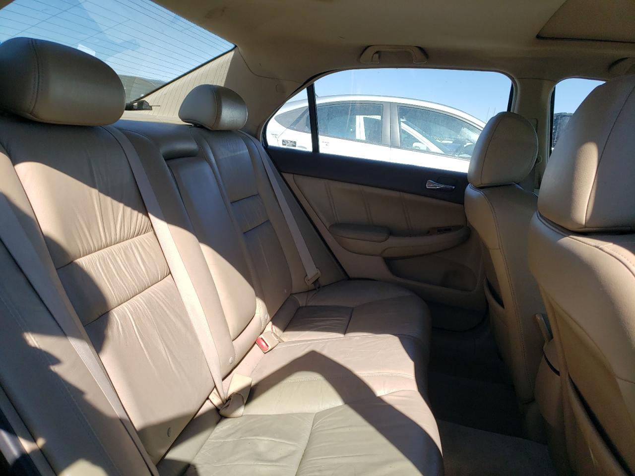 Photo 6 from auction – 2004 HONDA ACCORD EX with VIN 1HGCM66544A051638