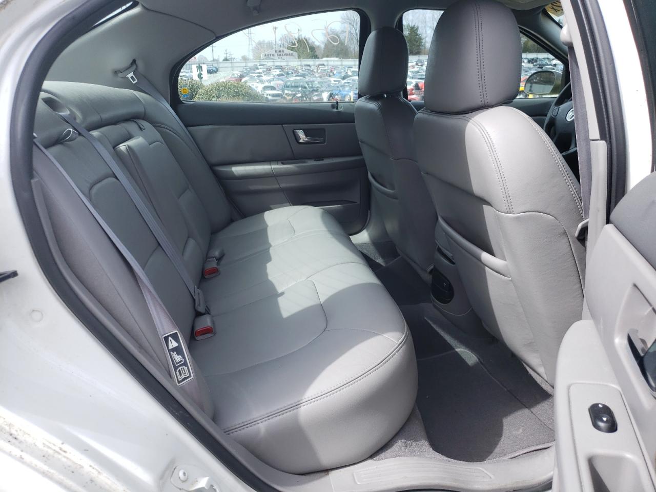 Photo 6 from auction – 2000 MERCURY SABLE LS P with VIN 1MEFM55SXYA628545