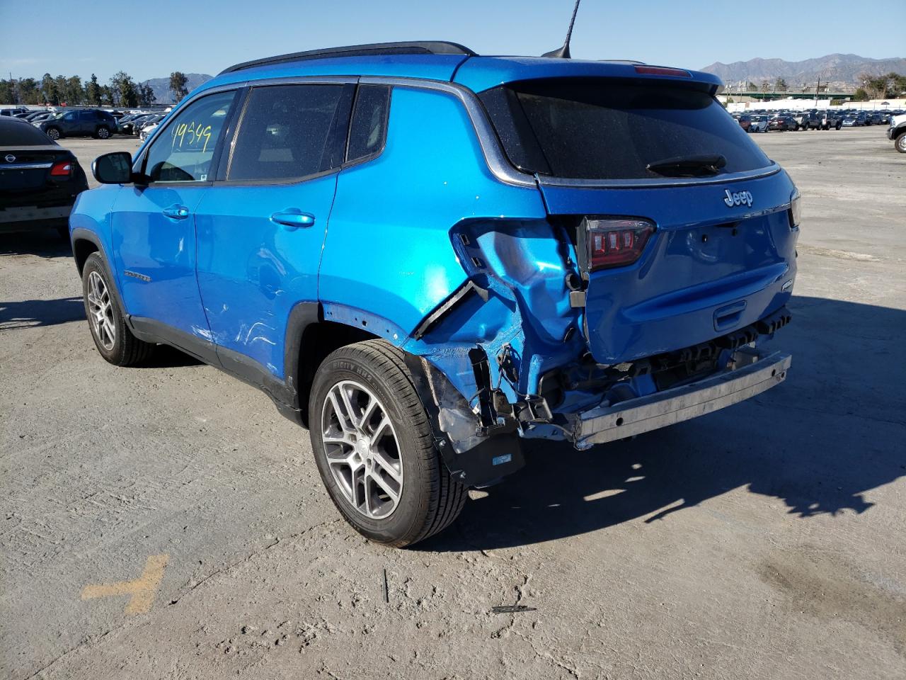 Photo 3 from auction – 2019 JEEP COMPASS LA with VIN 3C4NJCBB4KT615191
