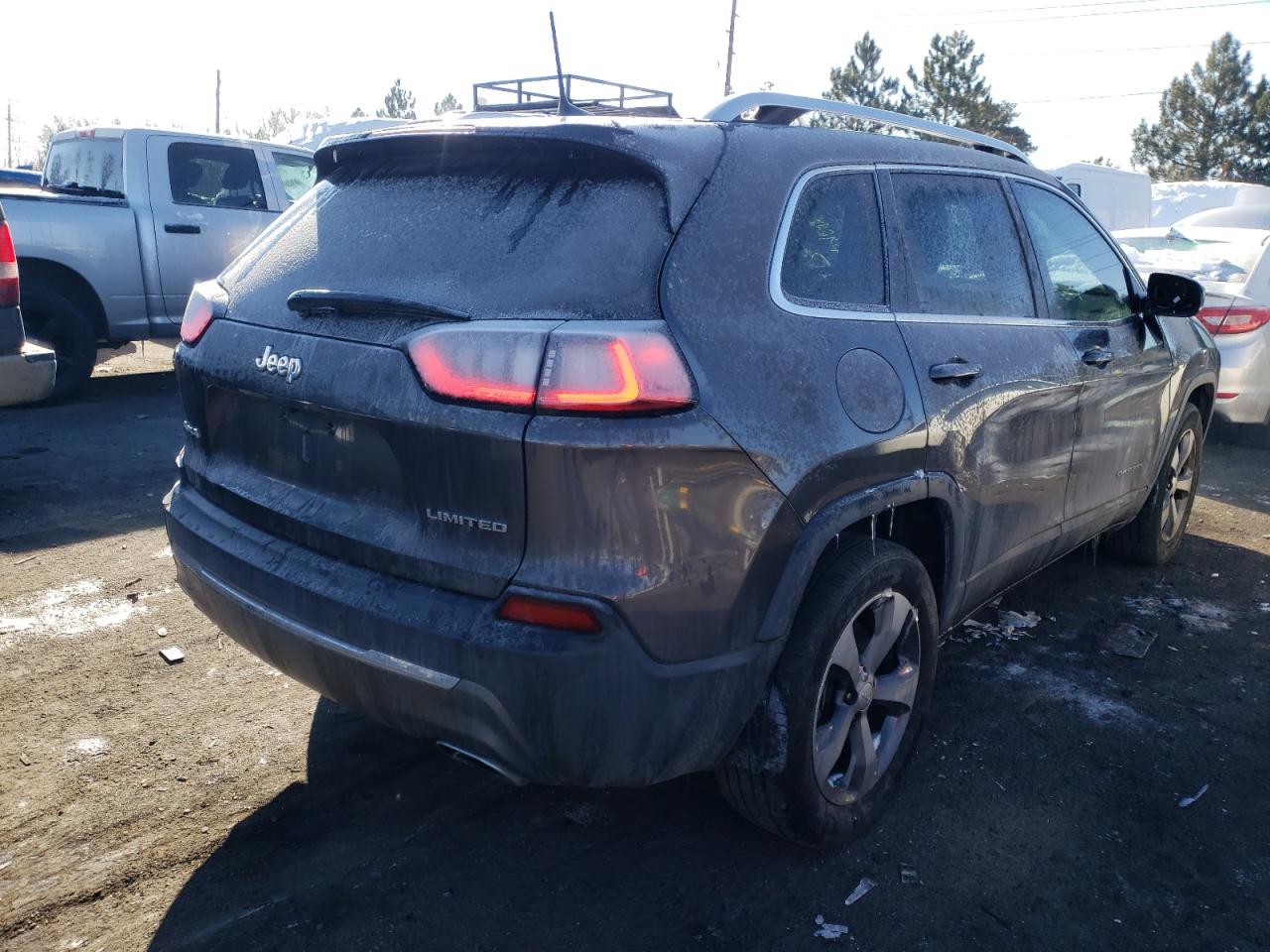 Photo 4 from auction – 2019 JEEP CHEROKEE L with VIN 1C4PJMDN1KD490078