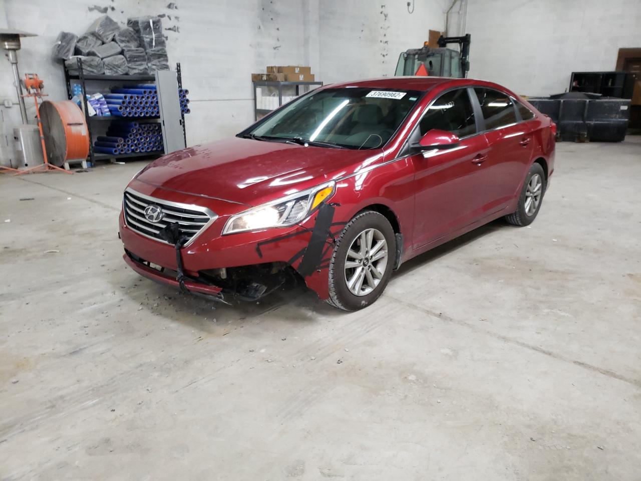 Photo 2 from auction – 2015 HYUNDAI SONATA SE with VIN 5NPE24AF8FH200145