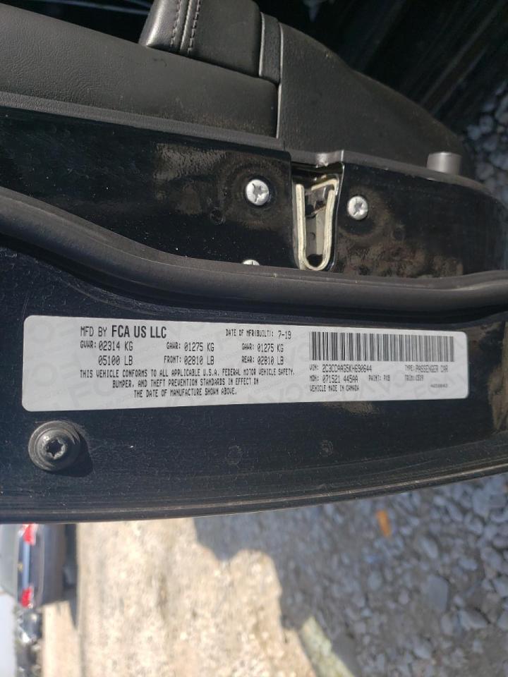 Photo 10 from auction – 2019 CHRYSLER 300 TOURIN with VIN 2C3CCAAG5KH690644