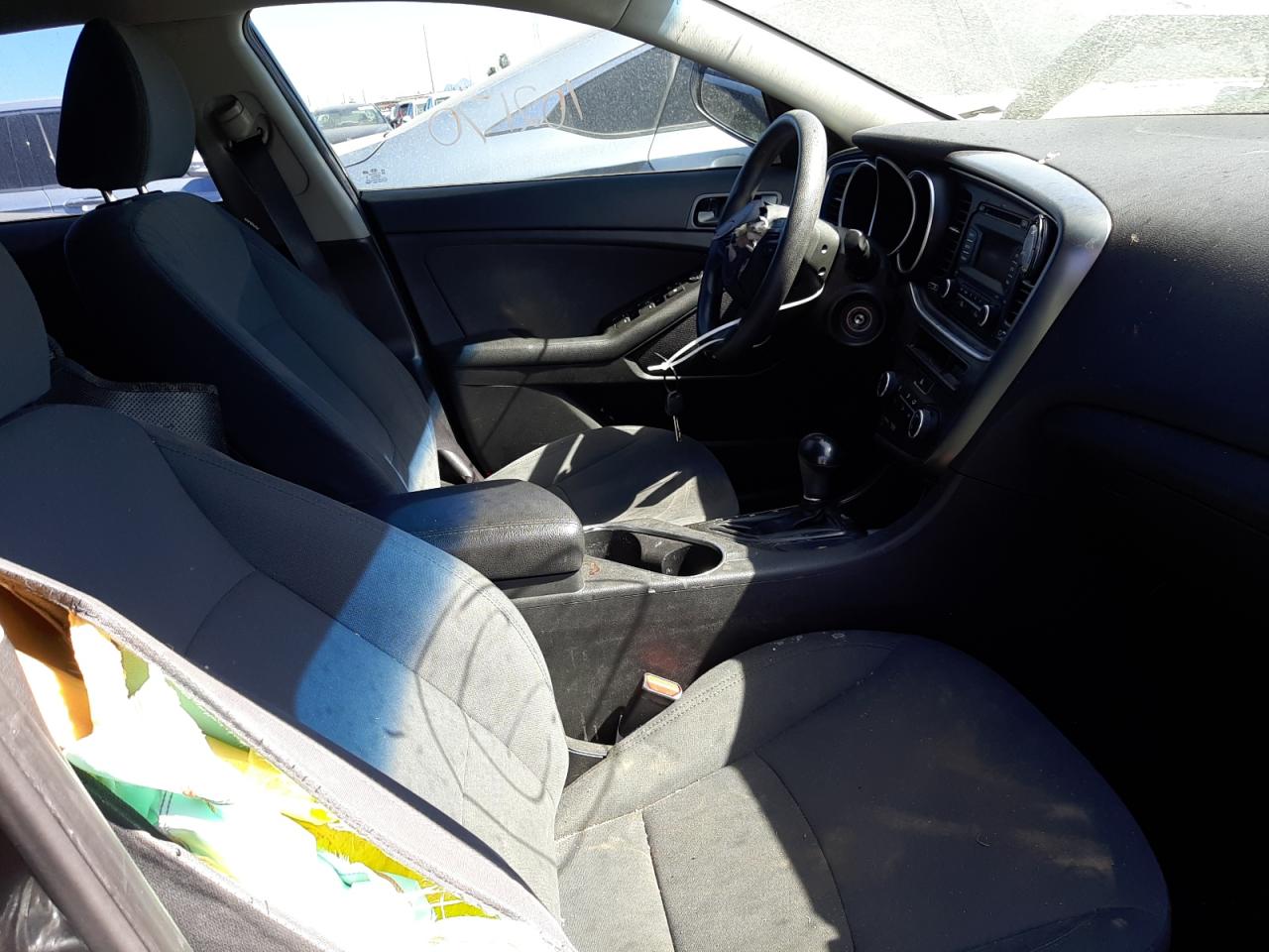 Photo 5 from auction – 2015 KIA OPTIMA LX with VIN KNAGM4A76F5640373