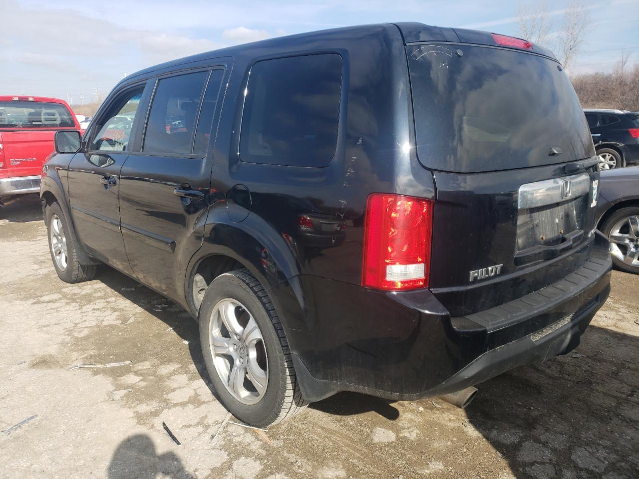 Photo 3 from auction – 2015 HONDA PILOT EXLN with VIN 5FNYF4H76FB004476