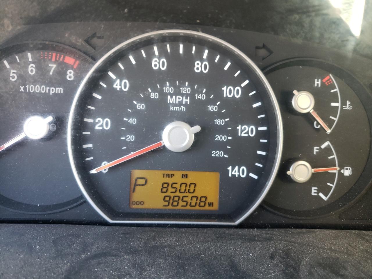 Photo 8 from auction – 2009 KIA RONDO BASE with VIN KNAFG528997271758