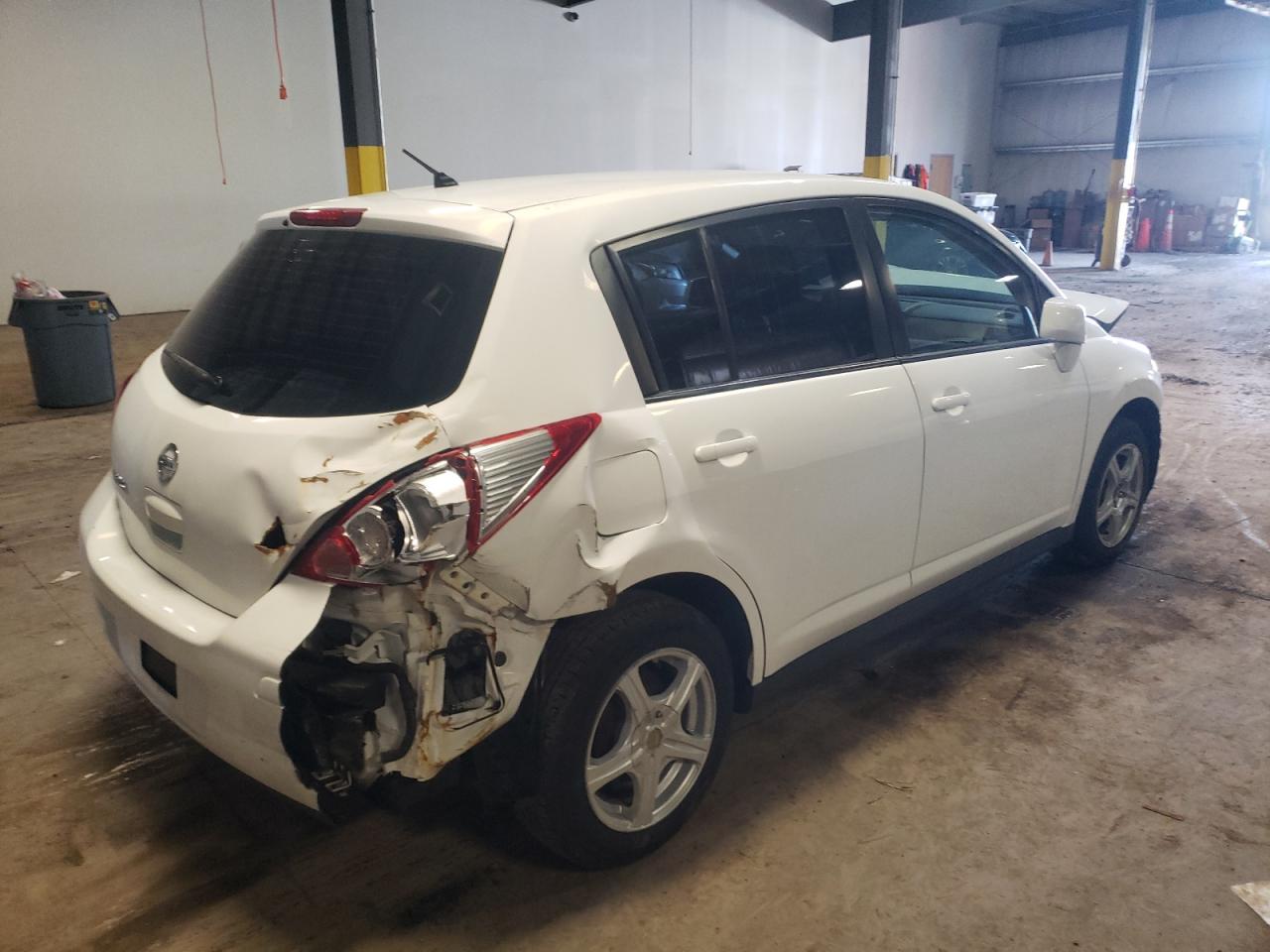 صورة رقم 4 من المزاد - 2011 NISSAN VERSA S مع VIN 3N1BC1CPXBL398423