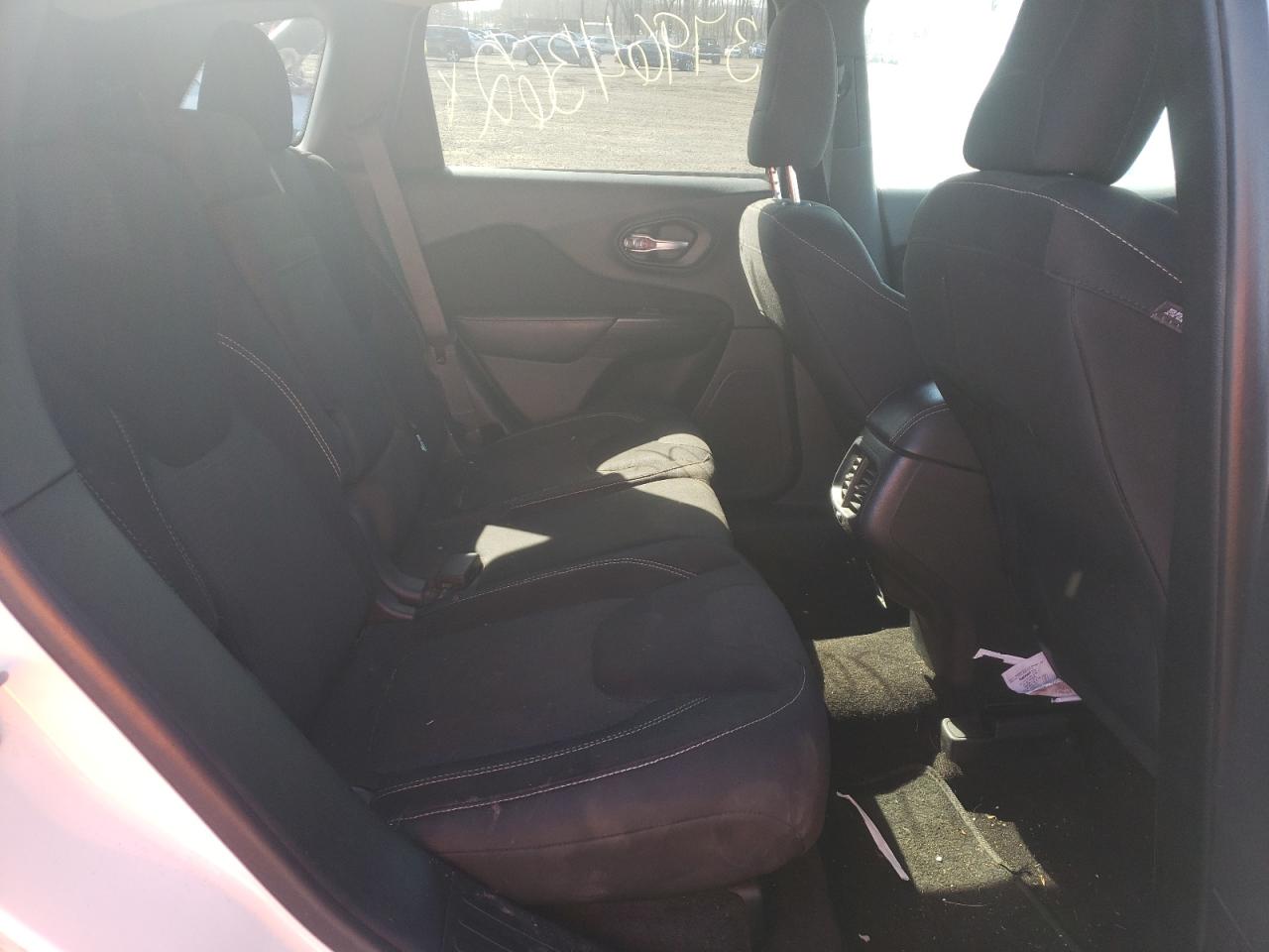 Photo 6 from auction – 2015 JEEP CHEROKEE L with VIN 1C4PJMCB7FW733586
