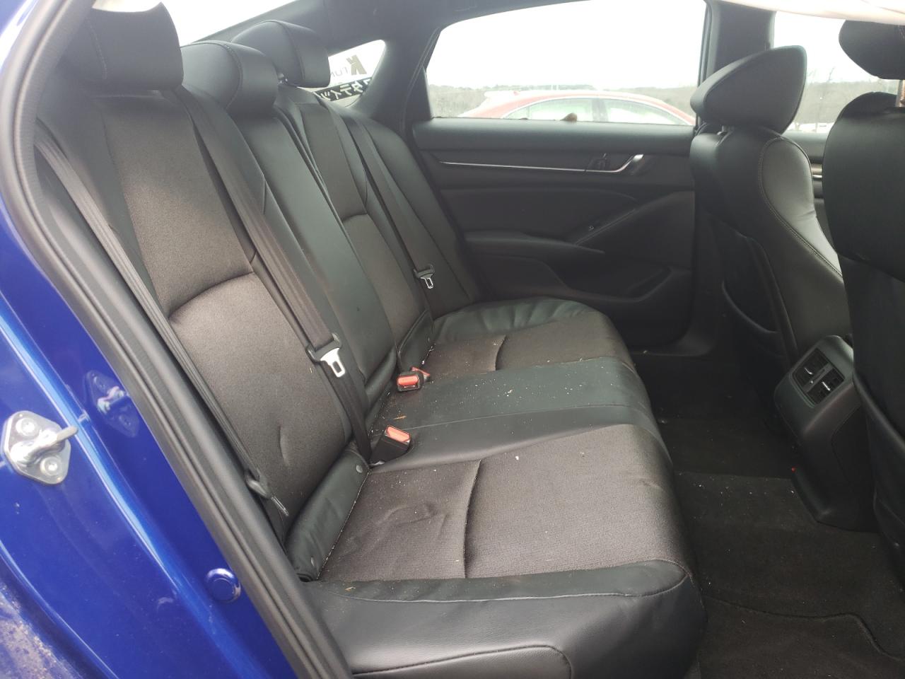Photo 6 from auction – 2018 HONDA ACCORD SPO with VIN 1HGCV2F30JA040989