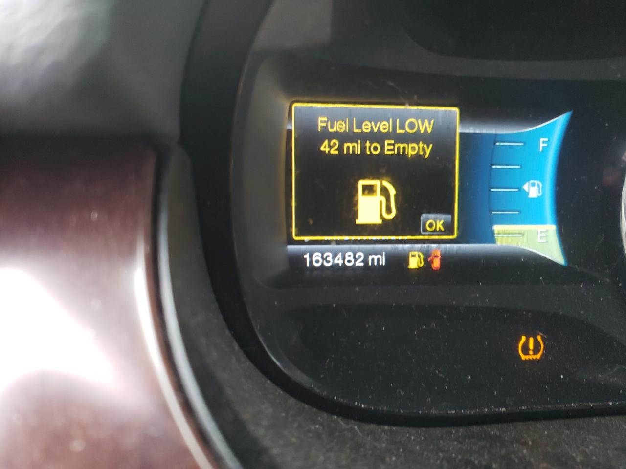 Photo 8 from auction – 2011 FORD EDGE LIMIT with VIN 2FMDK4KC4BBA57762