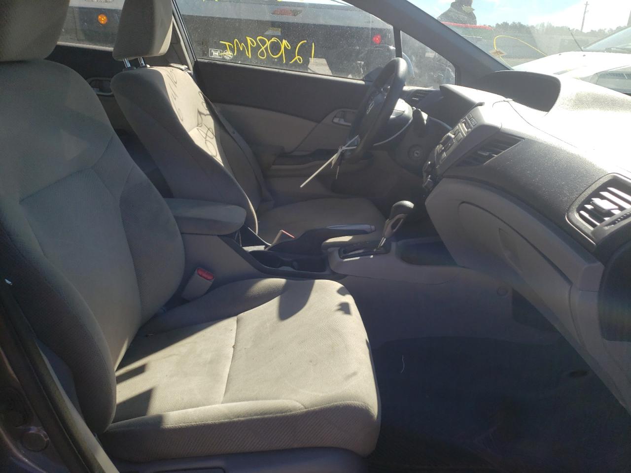 Photo 5 from auction – 2012 HONDA CIVIC LX with VIN 19XFB2F55CE346222