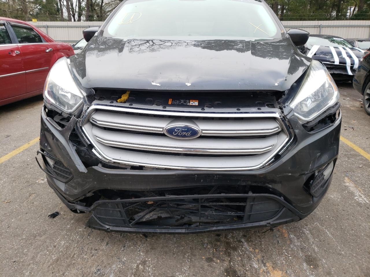 Photo 9 from auction – 2018 FORD ESCAPE SE with VIN 1FMCU9GD6JUC13216