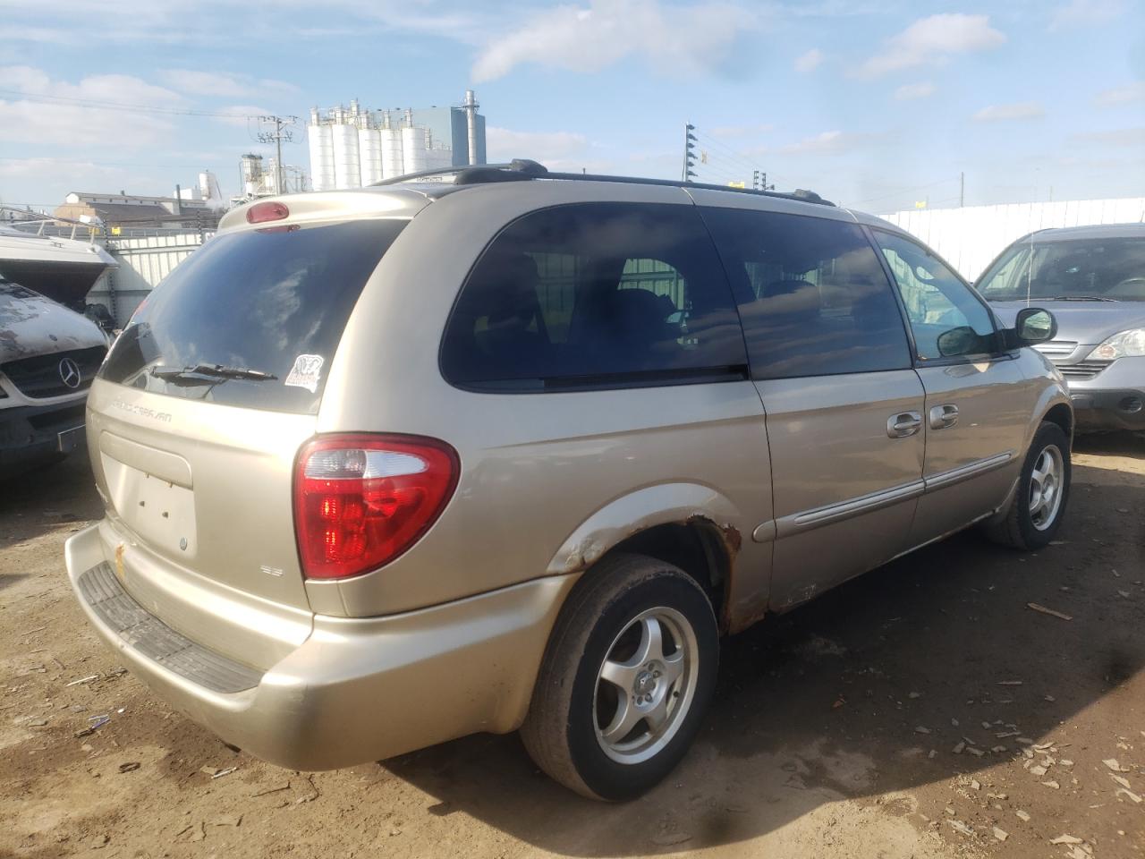 Zdjęcie 4 z aukcji – 2003 DODGE GRAND CARA z VIN 2D4GP54L13R147176