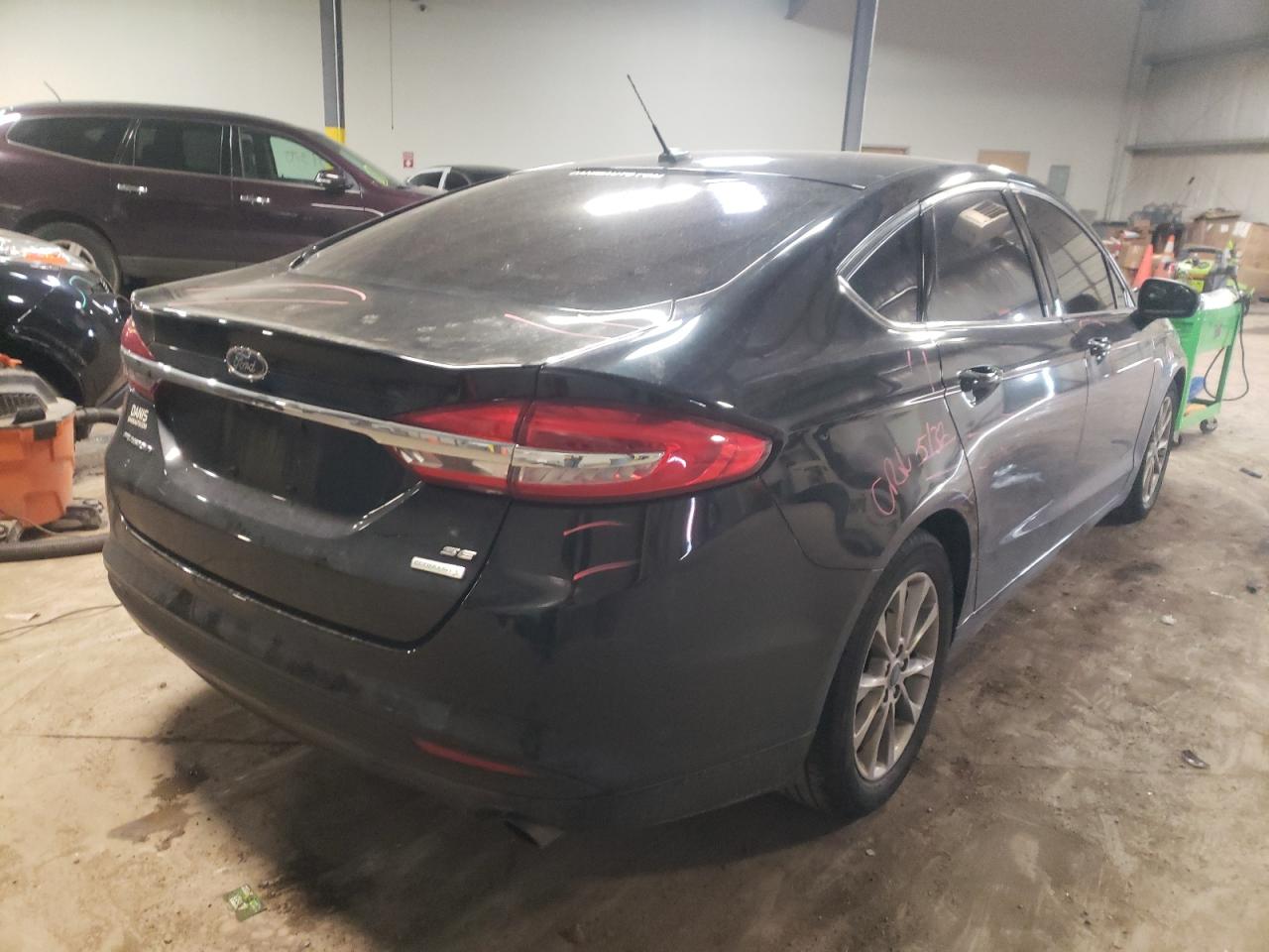 Photo 4 from auction – 2017 FORD FUSION SE with VIN 3FA6P0HD8HR303560