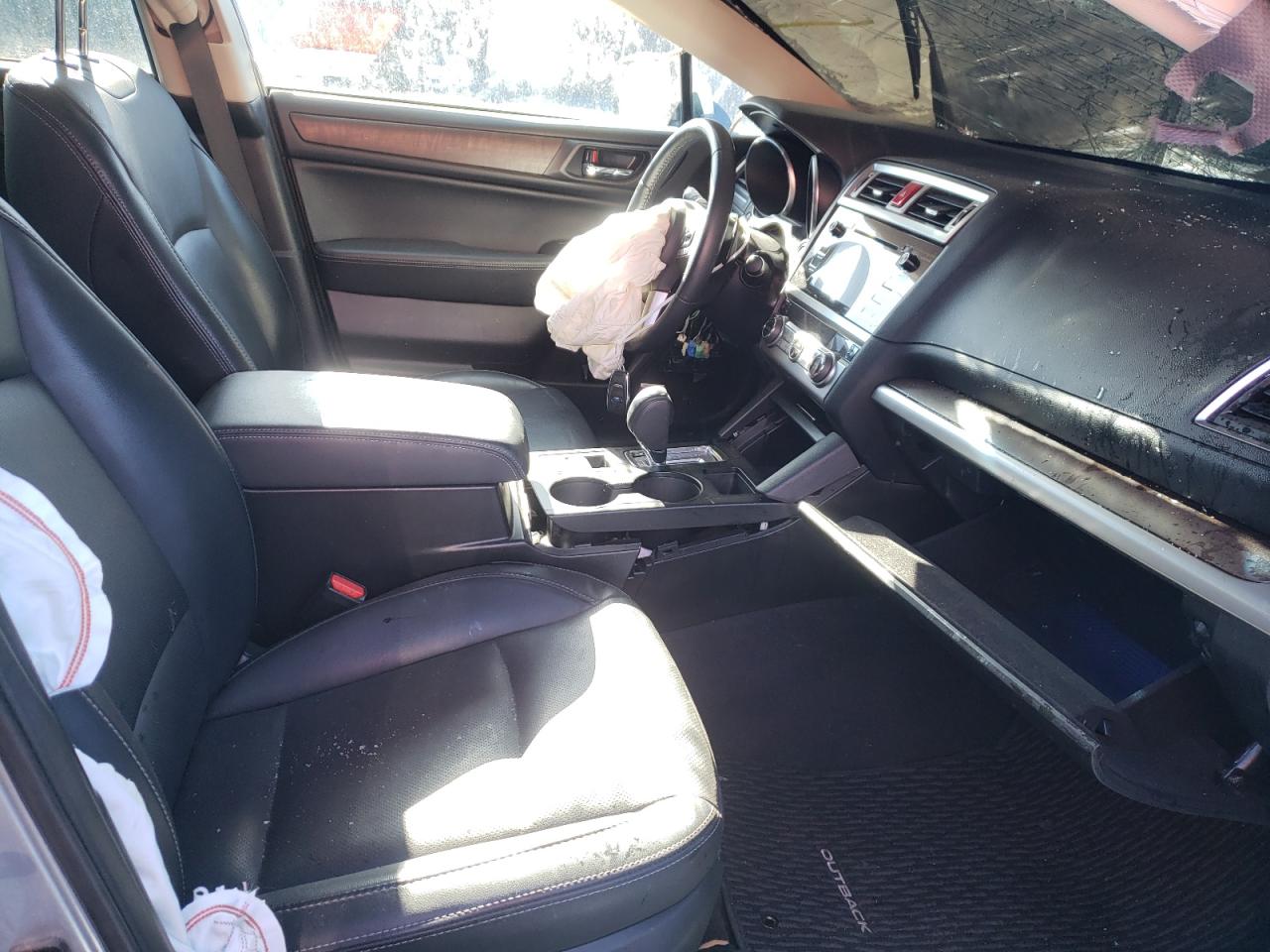 Photo 5 from auction – 2017 SUBARU OUTBACK 3. with VIN 4S4BSENC6H3363766