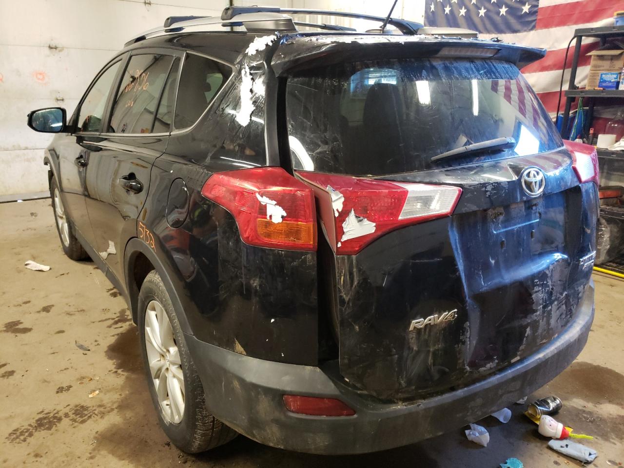 Photo 3 from auction – 2015 TOYOTA RAV4 LIMIT with VIN 2T3DFREV3FW268828