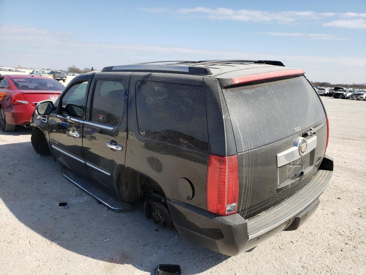 Photo 3 from auction – 2014 CADILLAC ESCALADE L with VIN 1GYS3BEF0ER116191