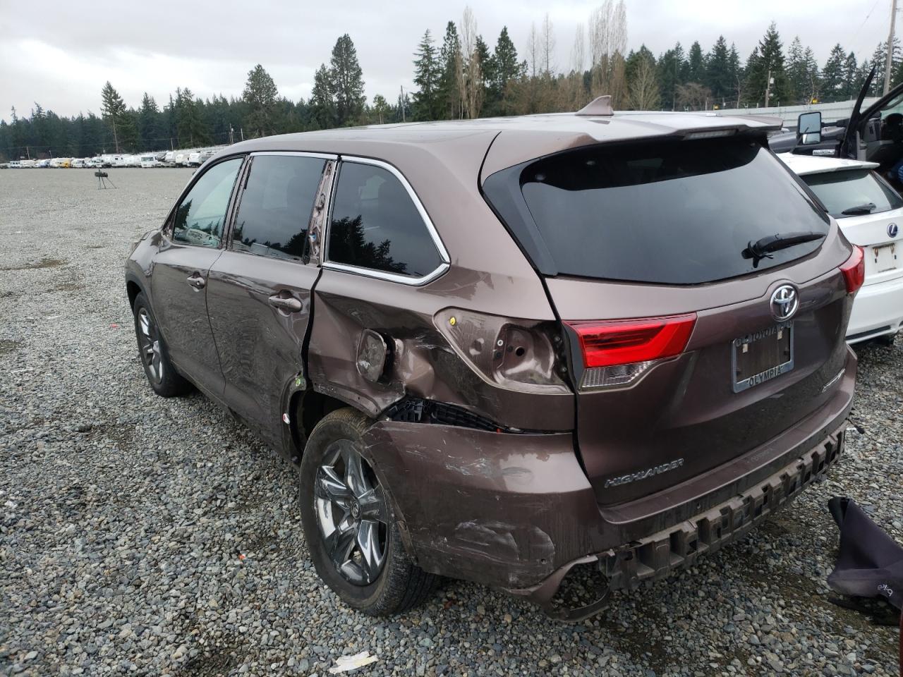 Photo 3 from auction – 2017 TOYOTA HIGHLANDER with VIN 5TDDZRFH8HS418761
