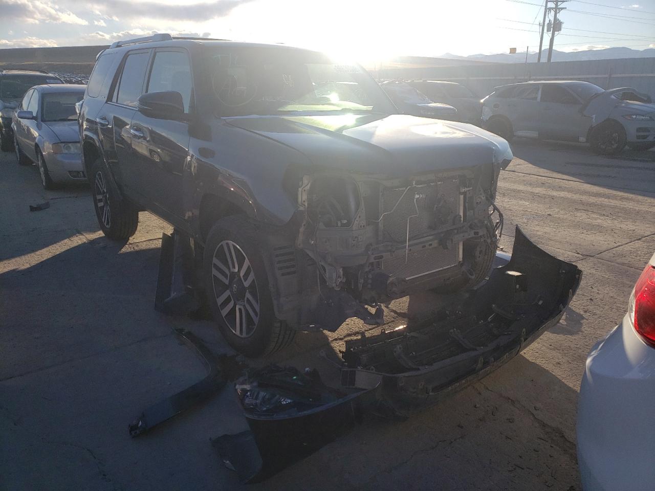 TOYOTA 4RUNNER SR 2016 with VIN JTEBU5JR9G5366166 - Photo from auction