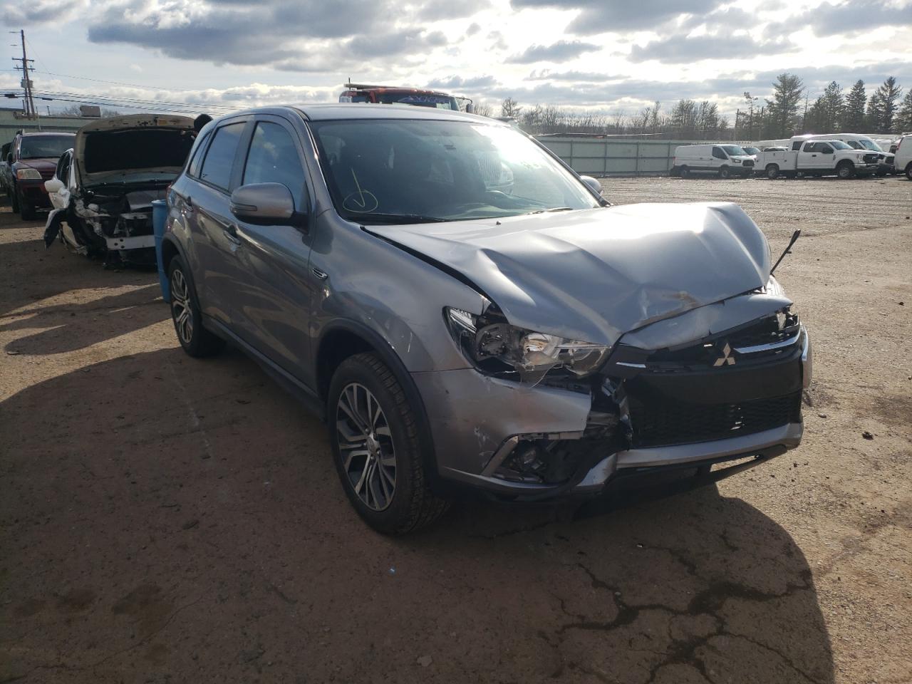 MITSUBISHI OUTLANDER 2018 with VIN JA4AP3AU2JZ007395 - Photo from auction