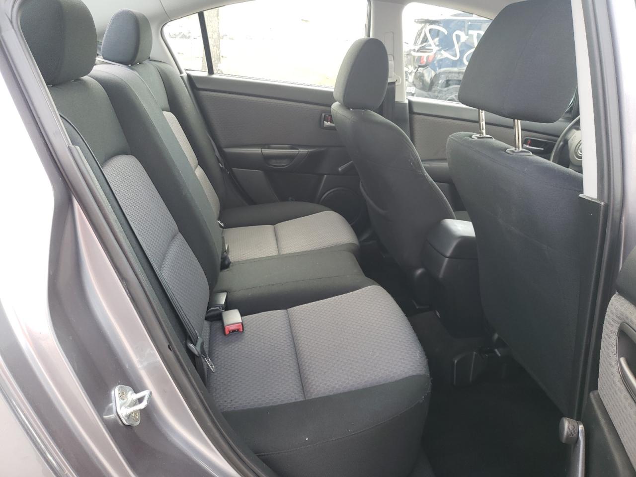 Photo 6 from auction – 2006 MAZDA 3 I with VIN JM1BK12F661462088