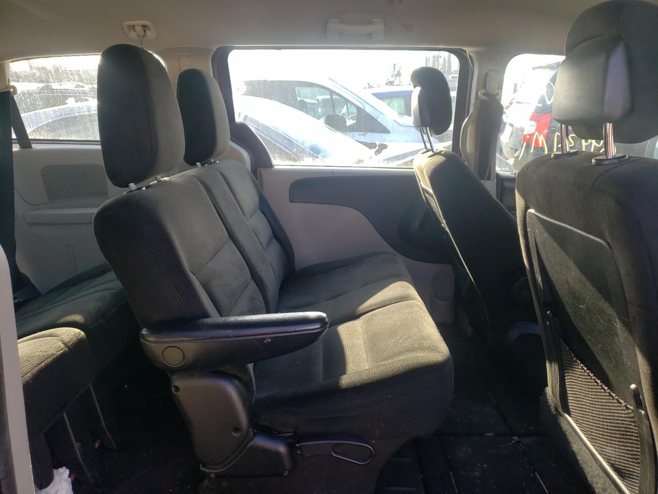 Photo 6 from auction – 2015 DODGE GRAND CARA with VIN 2C4RDGBG1FR600037