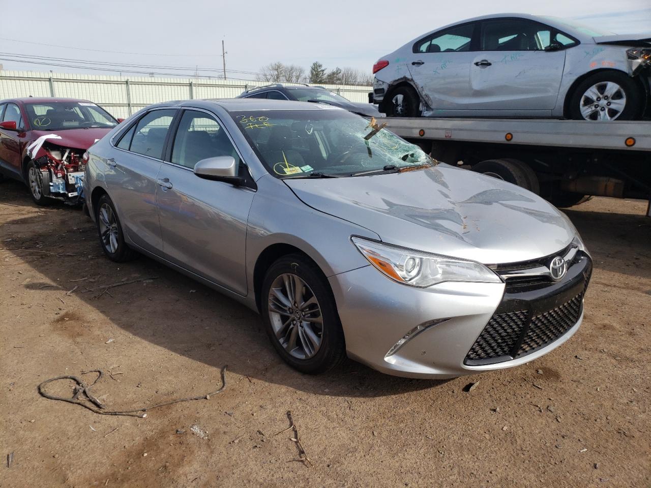 TOYOTA CAMRY LE 2015 with VIN 4T1BF1FKXFU025538 - Photo from auction