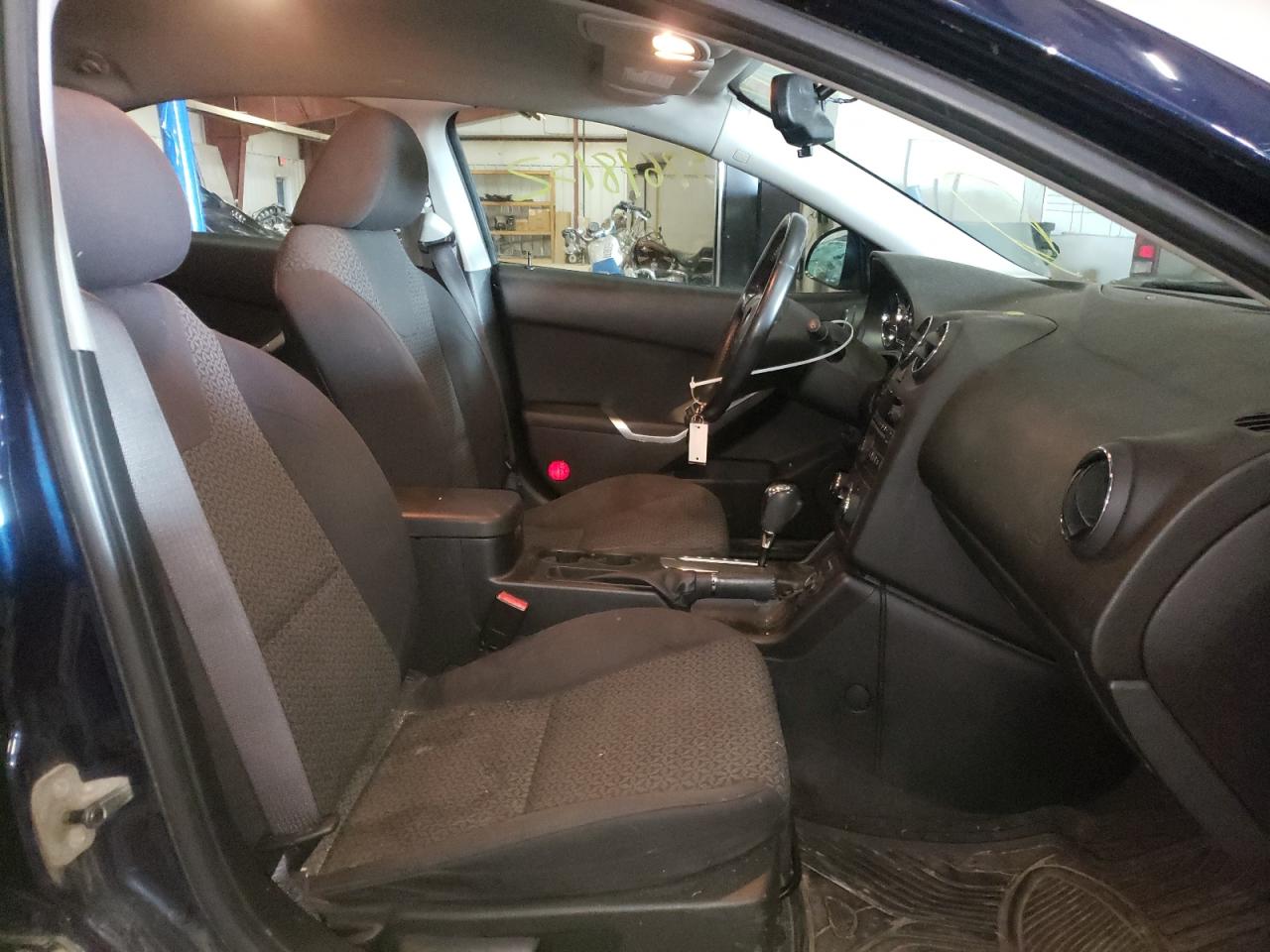 Photo 5 from auction – 2010 PONTIAC G6 with VIN 1G2ZA5E07A4147568