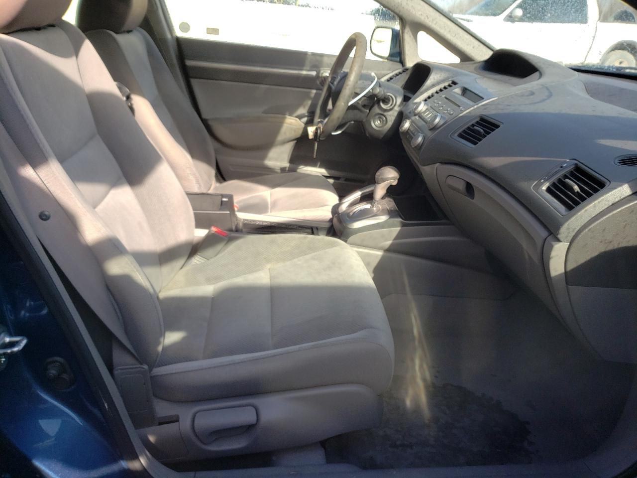 Photo 5 from auction – 2009 HONDA CIVIC EX with VIN 19XFA16819E026105