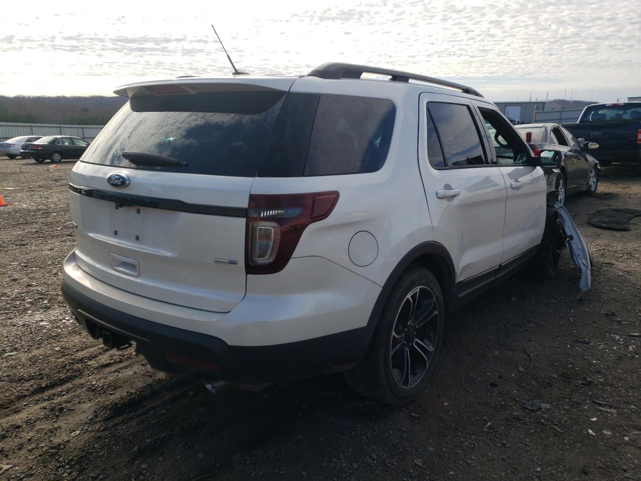 Photo 4 from auction – 2015 FORD EXPLORER S with VIN 1FM5K8GT2FGA68231