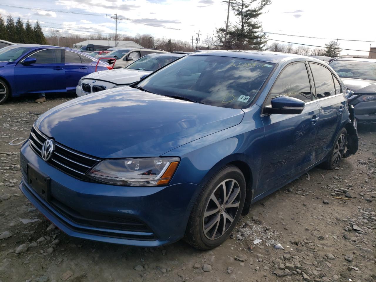 Photo 2 from auction – 2017 VOLKSWAGEN JETTA SE with VIN 3VWDB7AJ8HM305330