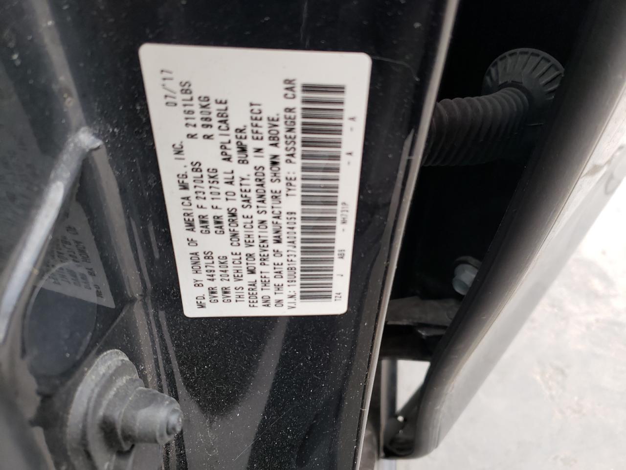 Photo 10 from auction – 2018 ACURA TLX with VIN 19UUB1F37JA004059