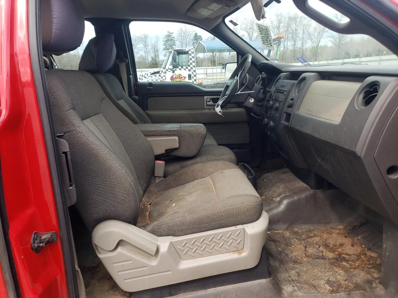 Photo 5 from auction – 2010 FORD F150 SUPER with VIN 1FTEX1CW4AFB06098