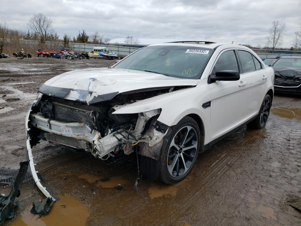 Photo 2 from auction – 2017 FORD TAURUS SHO with VIN 1FAHP2KT3HG146645