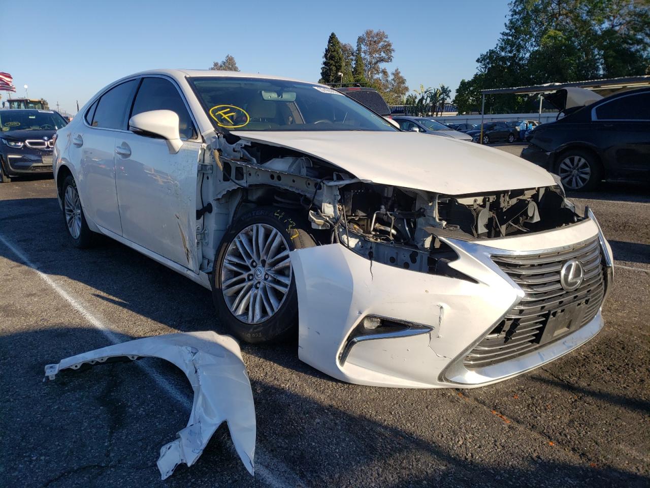 LEXUS ES 350 2016 with VIN 58ABK1GG0GU020929 - Photo from auction