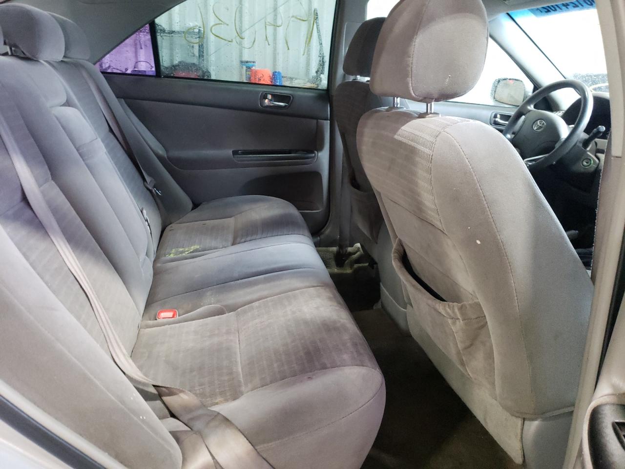 Photo 6 from auction – 2005 TOYOTA CAMRY with VIN 4T1BE32KX5U408883