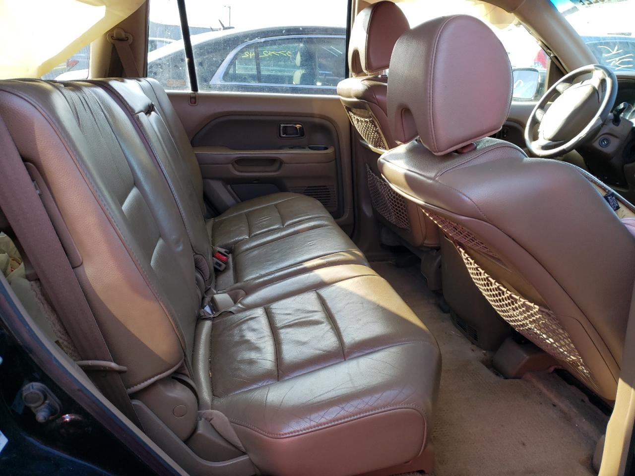 Photo 6 from auction – 2006 HONDA PILOT EX with VIN 5FNYF18746B010291
