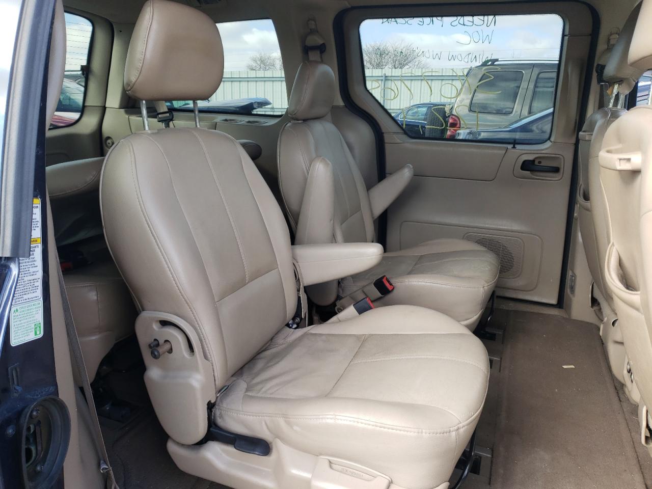 Photo 6 from auction – 2003 FORD WINDSTAR S with VIN 2FMZA53463BB47910