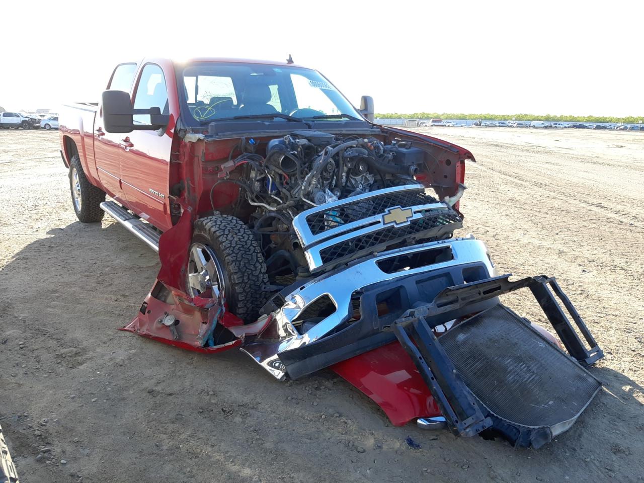 CHEVROLET SILVERADO 2014 with VIN 1GC1KYC84EF174057 - Photo from auction