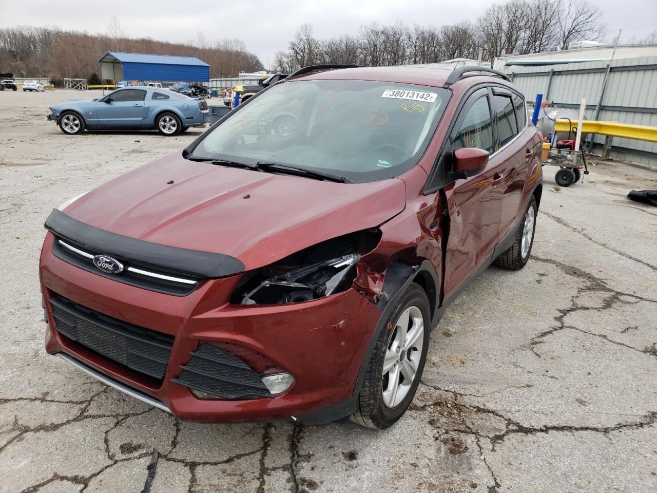Photo 2 from auction – 2014 FORD ESCAPE SE with VIN 1FMCU9GX6EUC07996