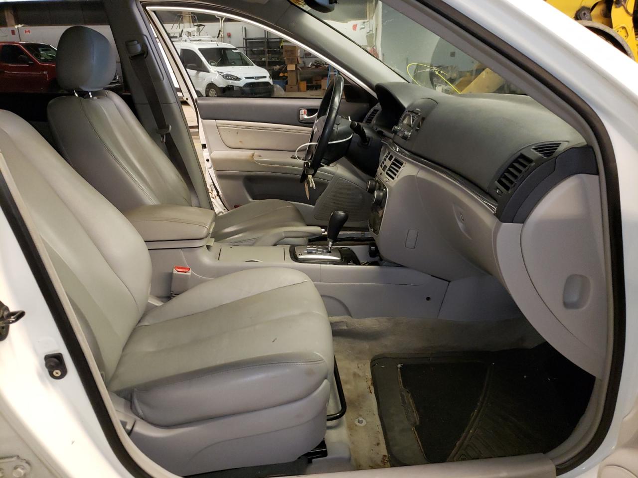 Photo 5 from auction – 2006 HYUNDAI SONATA GLS with VIN 5NPEU46F16H075136