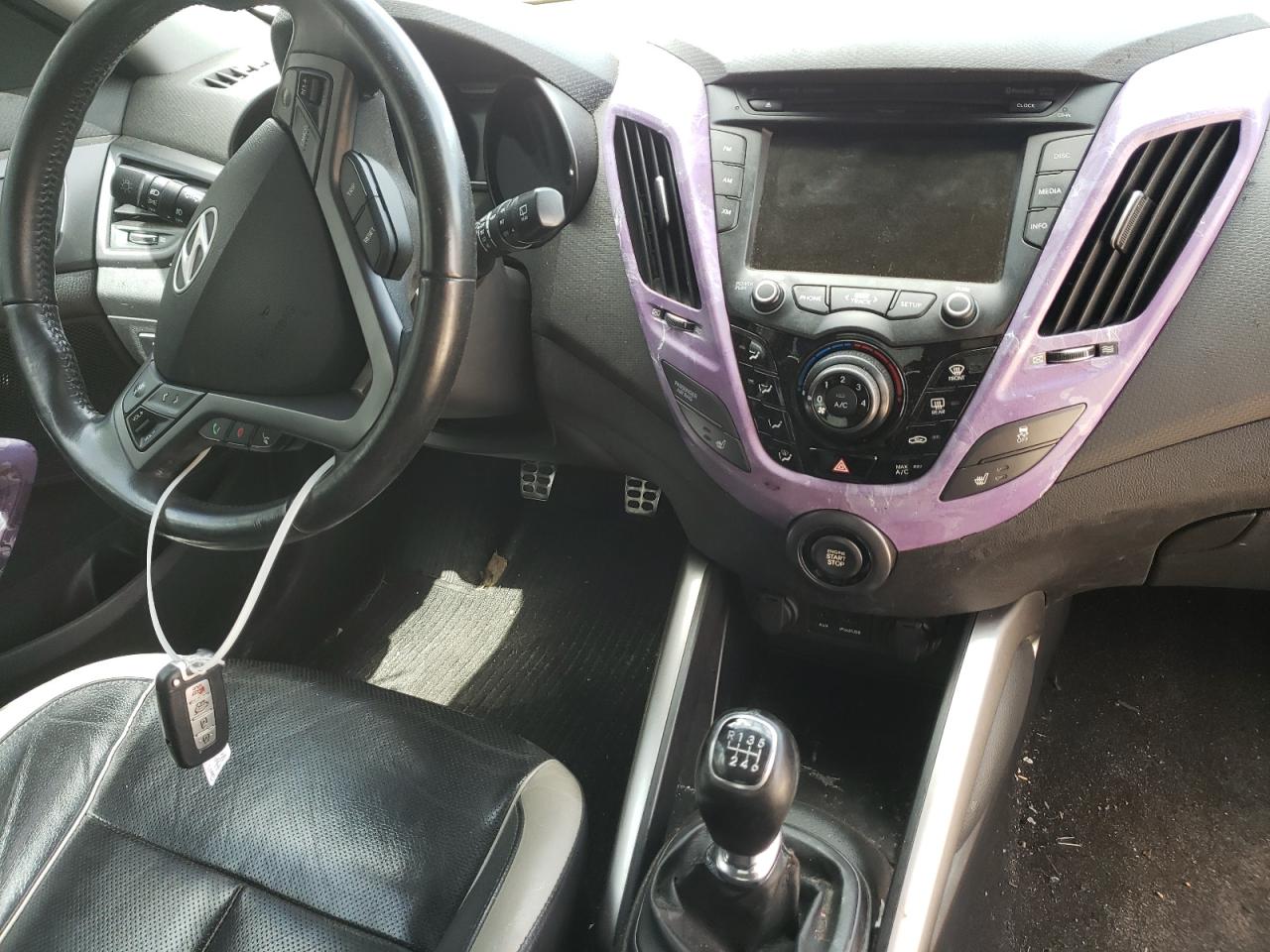 Photo 9 from auction – 2013 HYUNDAI VELOSTER T with VIN KMHTC6AE9DU167565