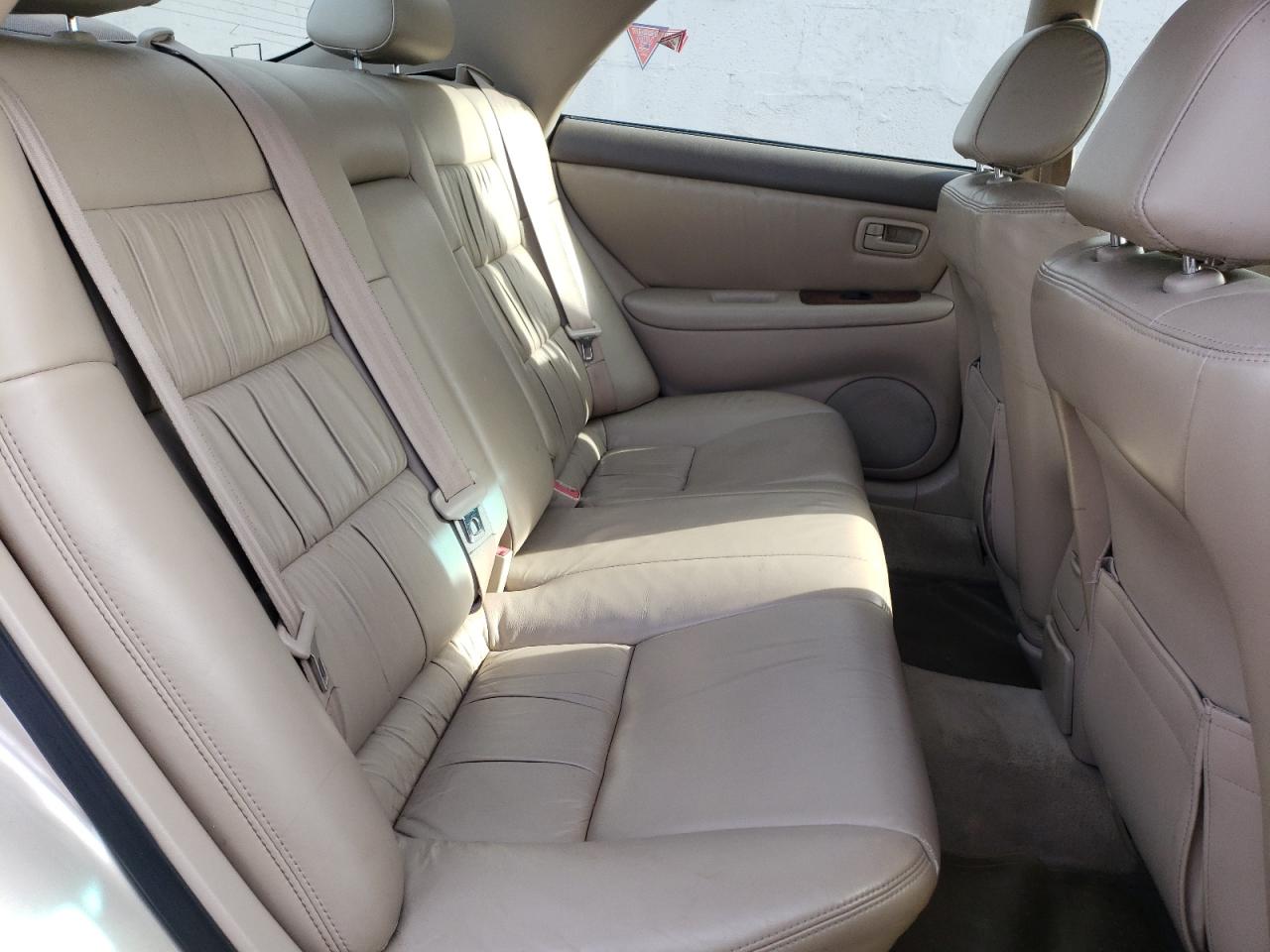 Photo 6 from auction – 1998 LEXUS ES 300 with VIN JT8BF28G5W5034871