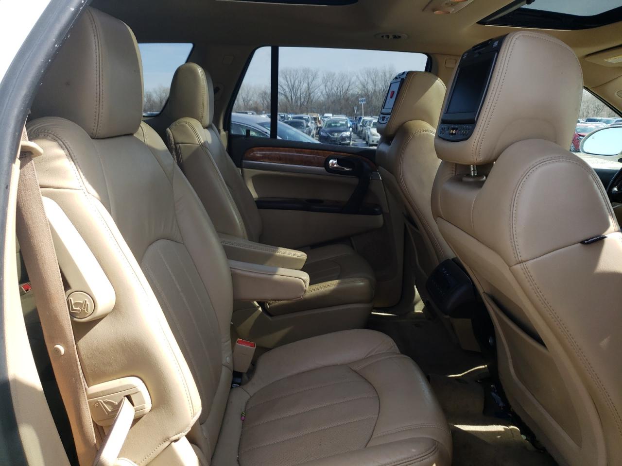 Photo 6 from auction – 2011 BUICK ENCLAVE CX with VIN 5GAKRBED5BJ202532