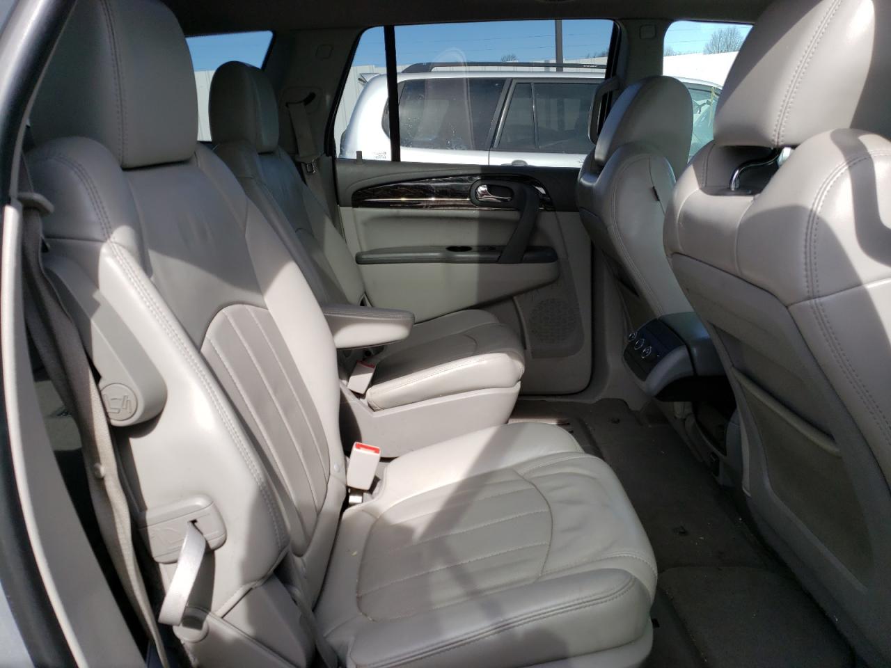 Photo 6 from auction – 2014 BUICK ENCLAVE with VIN 5GAKVBKD2EJ109326