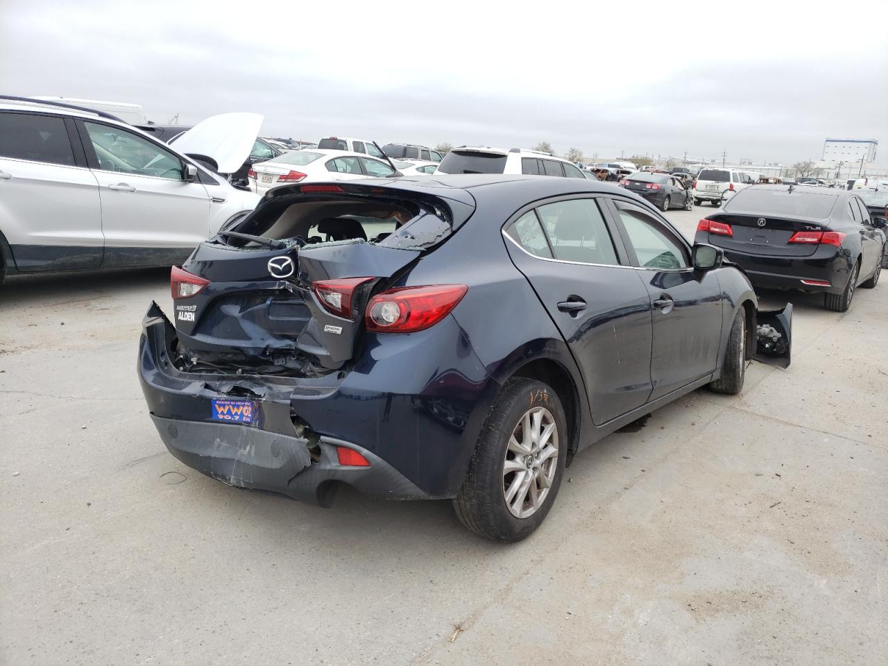 Photo 4 from auction – 2016 MAZDA 3 TOURING with VIN 3MZBM1L78GM268133