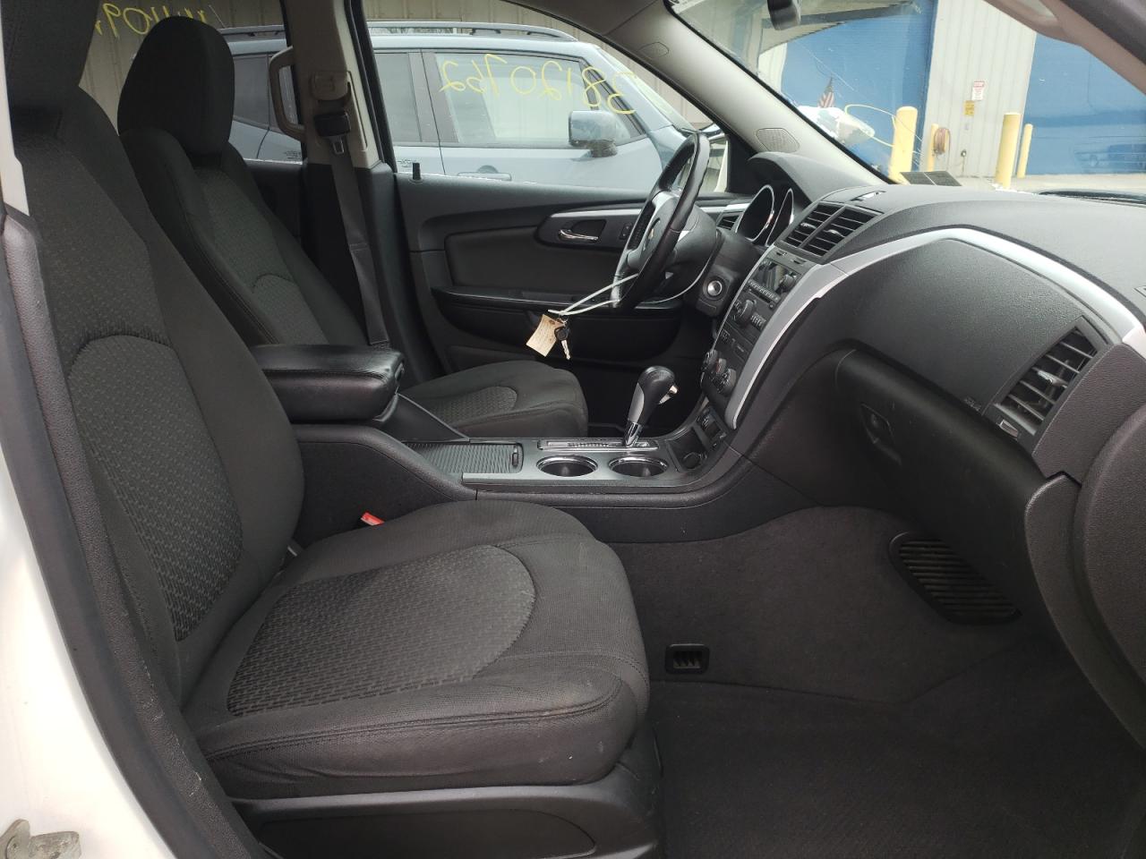 Photo 5 from auction – 2012 CHEVROLET TRAVERSE L with VIN 1GNKVGED7CJ190321